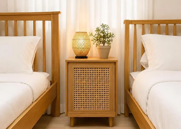 Staywoodnote